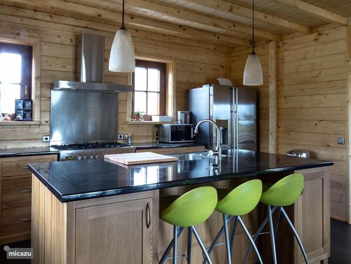 Houten Villa Tine Den Ham Екстериор снимка