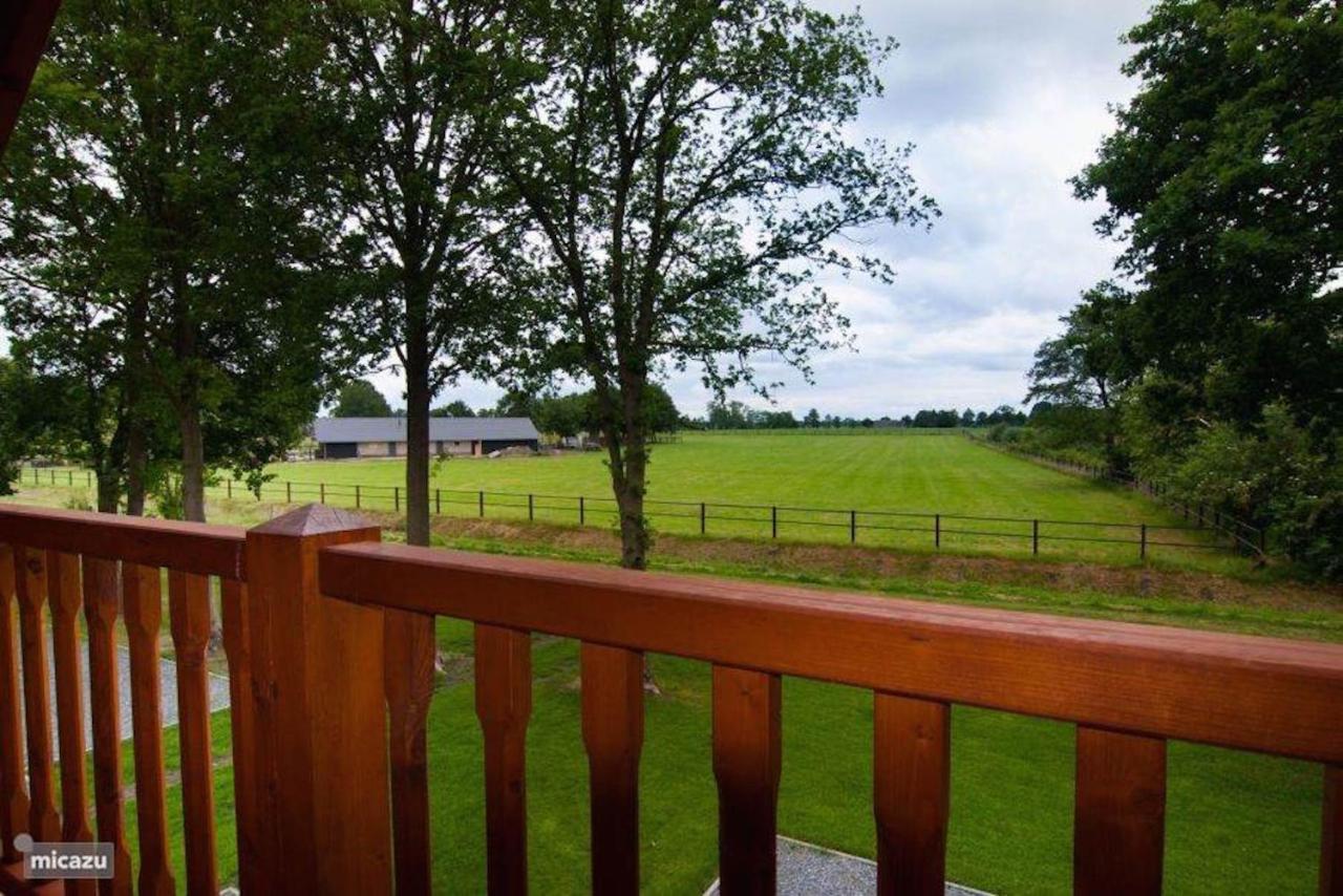 Houten Villa Tine Den Ham Екстериор снимка